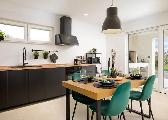 Casa Lapis By Istrialux Βίλα